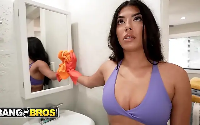 Jasmine Sherni Seduces Ace with Busty Curves and Hungry Blowjob