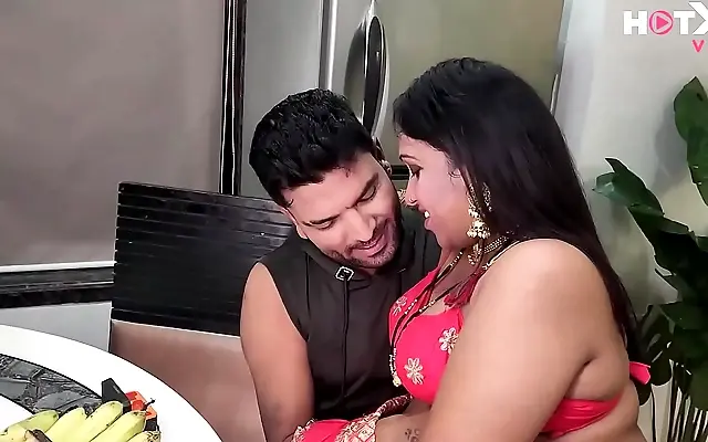 Sexy Indian Milf Bhabhi Strips Saree for Rough Doggystyle Fun with Devar Ji