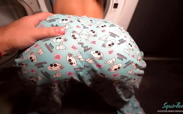 全过程 青青草 老头 Naughty Latina maid takes thick creampie in tight jeans after laundry trouble