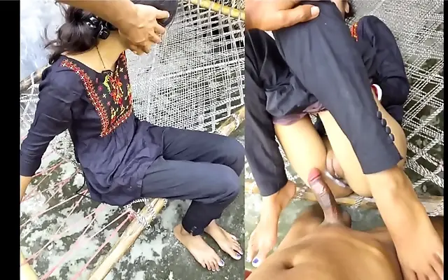 费观看已满十八岁 无码AV 性生 Desi Beauty Loves Every Inch of Hard Indian Loving
