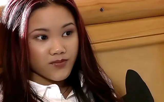 国产精品久久 理论 一区二区三区视频 无码精品秘 Petite Asian teen Lucy rides big cock in fishnets and heels at the gym