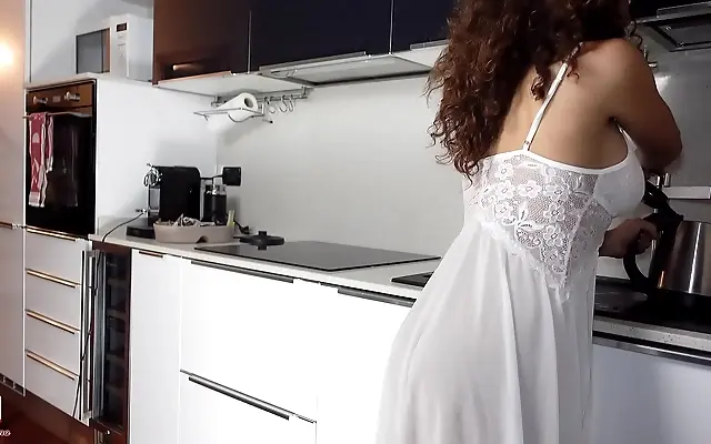 Morning heat with tight beauty taking double fisting and squirting hard