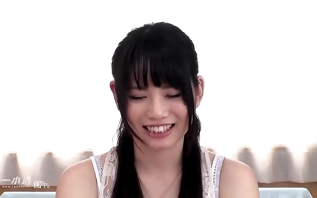 In the dim kitchen Miyu Sheimi leans back for a slow creampie after eager oral