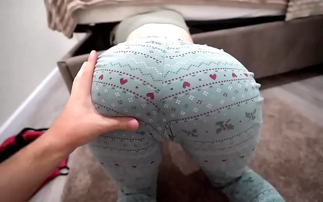 Stepmom caught under the bed gets a creamy doggystyle surprise