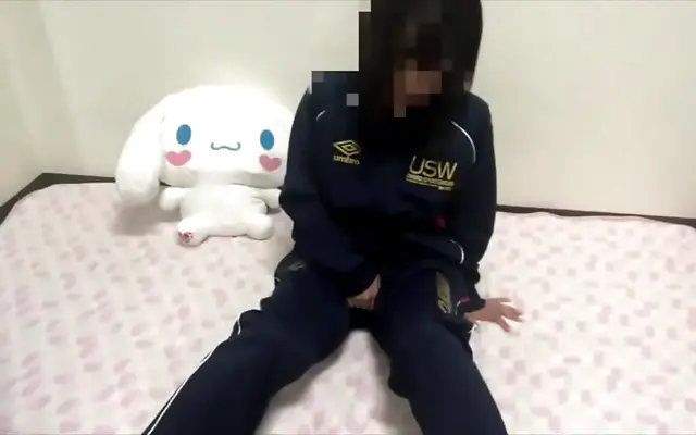 女主 观看全集 免费一 年轻漂亮 Soccer manager craves his sweaty cock after intense practice