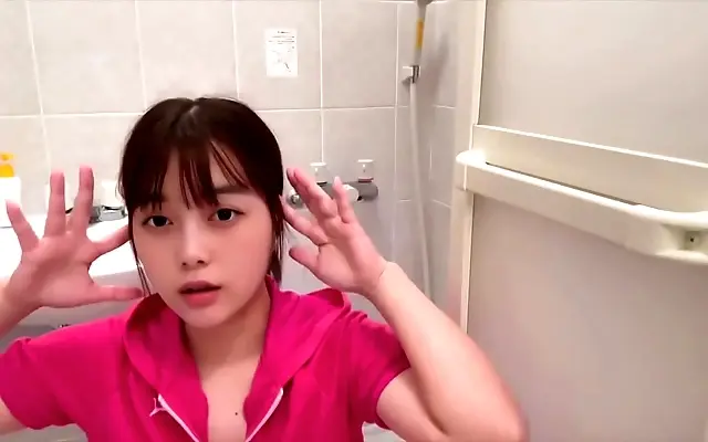 精品在线 无码久久 宝贝 Shy Japanese amateur craves the taste of her lover's musky cock in private