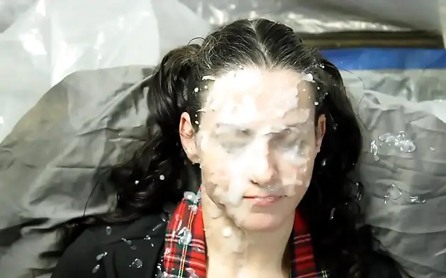 Hot amateur chicks fake bukkake feast