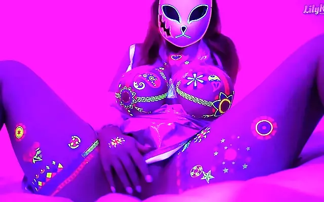 综合网站 美妇 三区在线 Hentai Addicted LilyKoti Moans While Fingering Her Busty Curves
