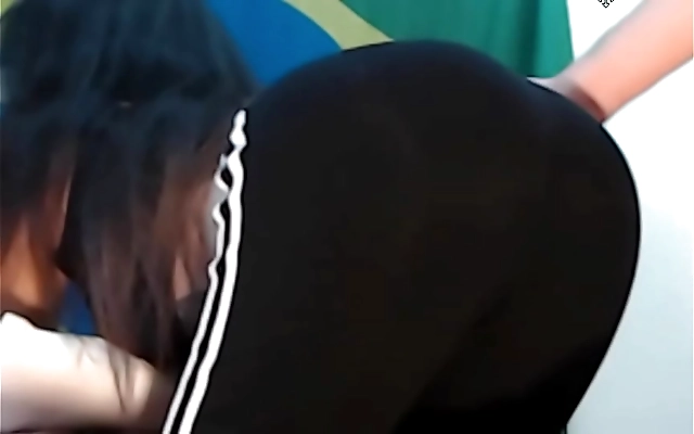 码久久久 一级大 A片在线 Korean beauty cries out as she submits to her first big black cock