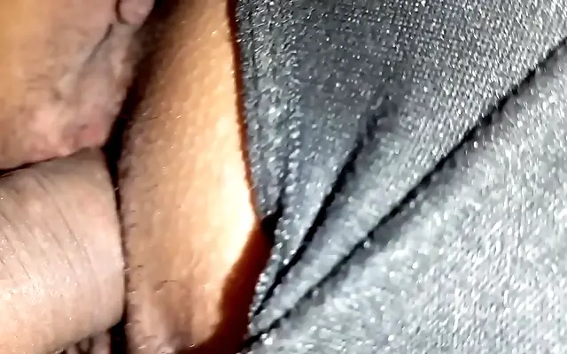 波多野结衣 v片 爽的视频 hd She rides deep till creampie spills from her tight wet pussy