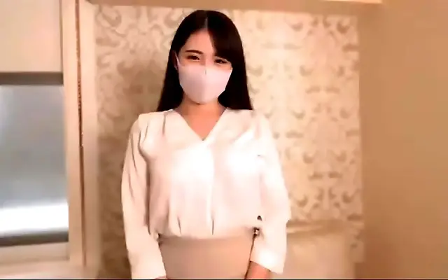 娇妻 满十八岁免费观看 做爰又 v中文字幕 Gorgeous ex-anime student rides dildo in car moaning softly