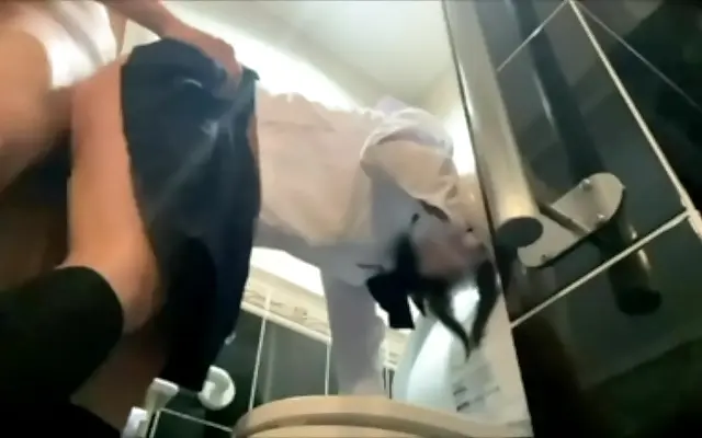hd中 爽免费视频 日日 Salaryman thrills as his desperate plea for harsh treatment ignites intense pleasure